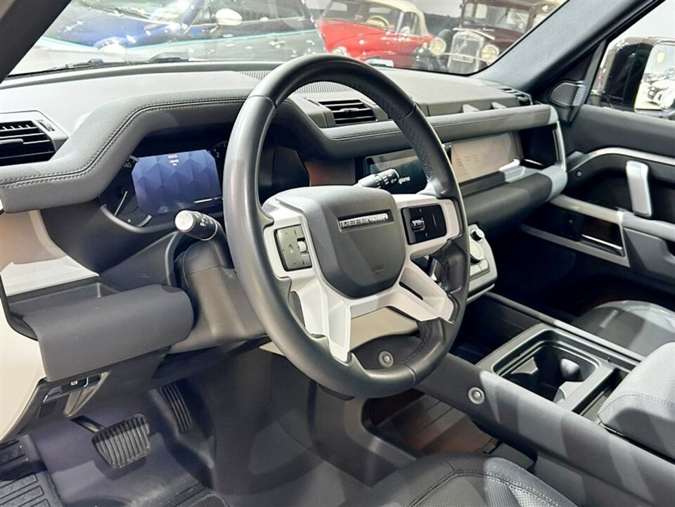 Land Rover Defender 110 3.0d i6 mhev SE awd 200cv auto Elettrica / Diesel