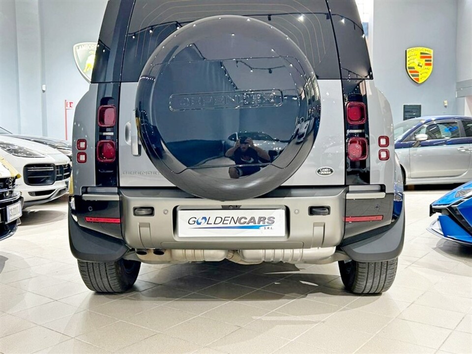Land Rover Defender 110 3.0d i6 mhev SE awd 200cv auto Elettrica / Diesel