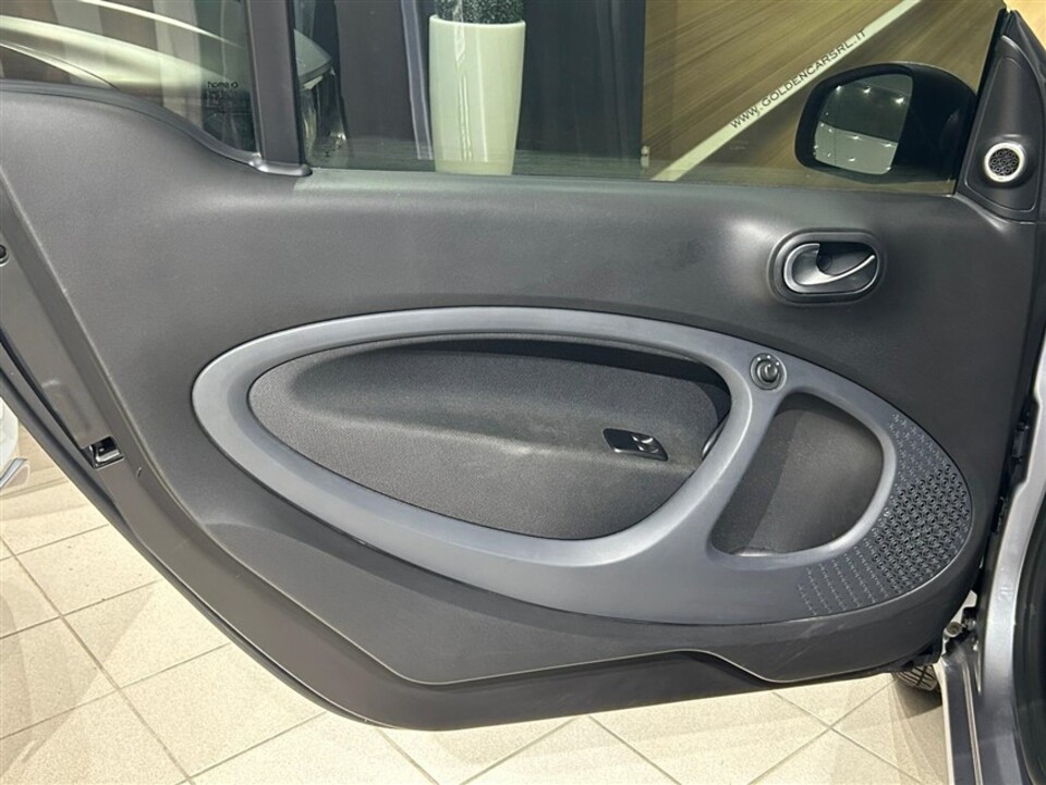 Smart Fortwo BRABUS 0.9 Turbo twinamic Xclusive Benzina