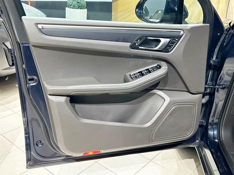 Porsche Macan 2.0 245cv pdk Benzina