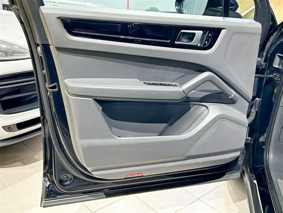 Porsche Cayenne 2.9 S Benzina
