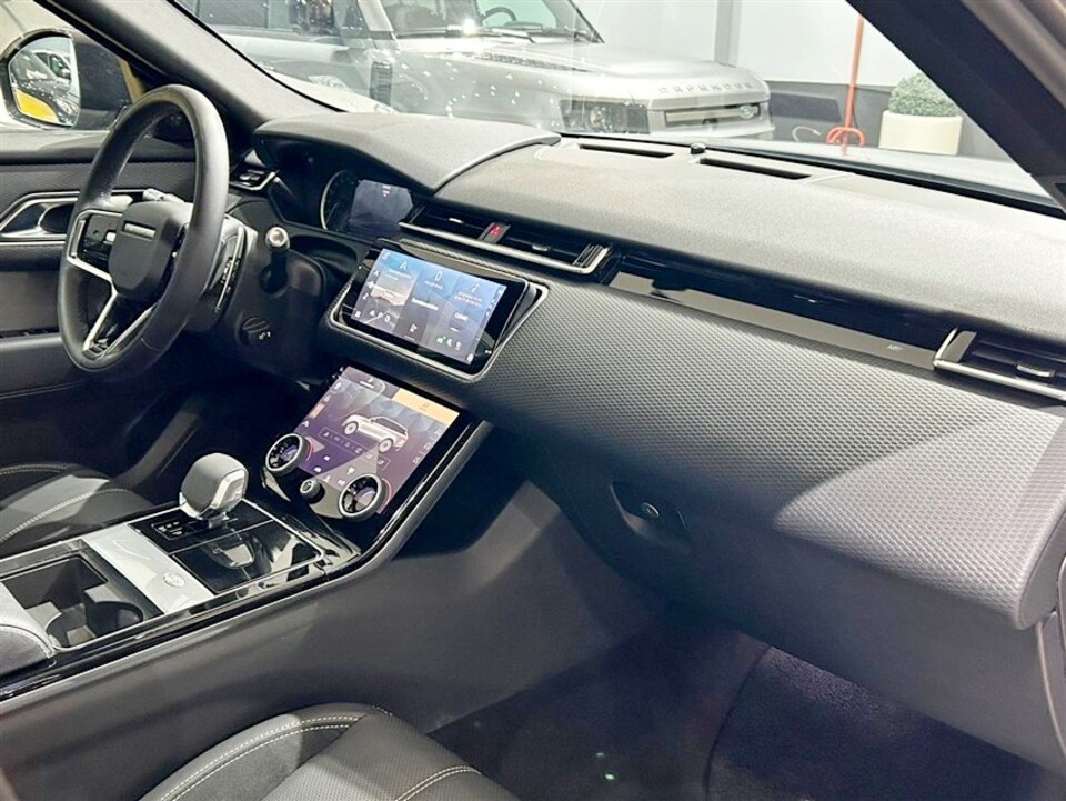 Land Rover Range Rover Velar 2.0d i4 mhev R-Dynamic S 4wd 204cv auto Elettrica / Diesel