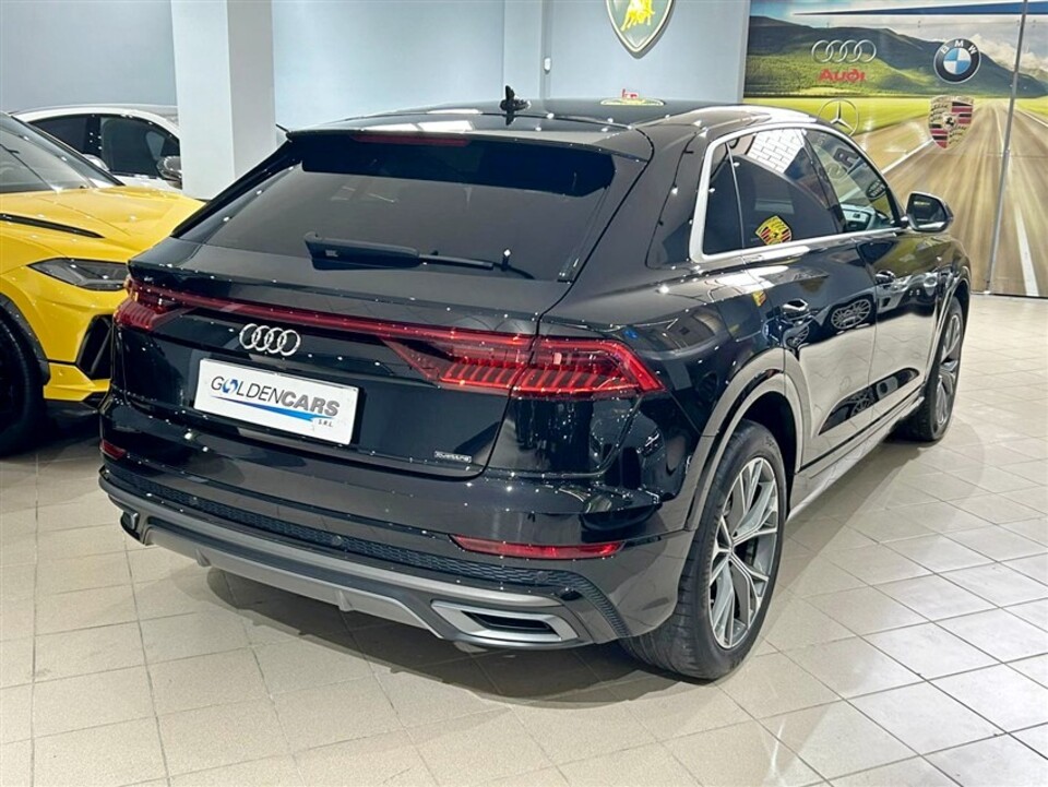Audi Q8 50 3.0 tdi mhev quattro tiptronic Elettrica / Diesel