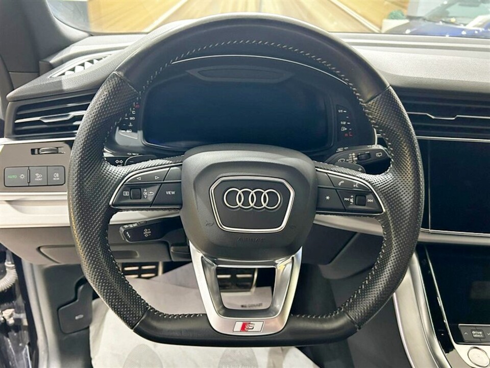 Audi Q8 50 3.0 tdi mhev quattro tiptronic Elettrica / Diesel