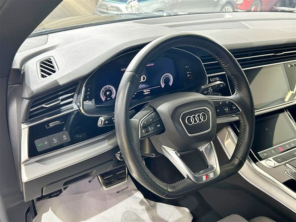 Audi Q8 50 3.0 tdi mhev quattro tiptronic Elettrica / Diesel