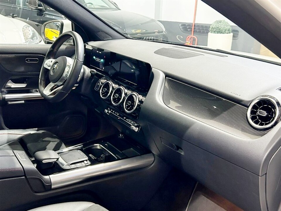Mercedes-Benz GLA 200 d Premium auto Diesel