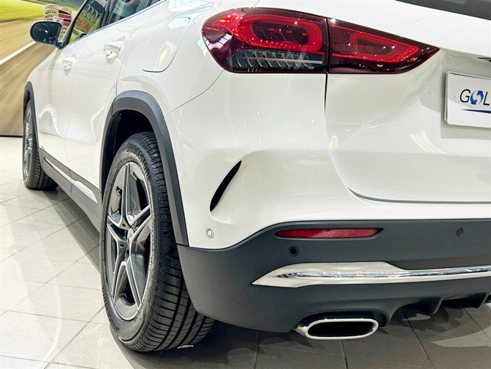 Mercedes-Benz GLA 200 d Premium auto Diesel