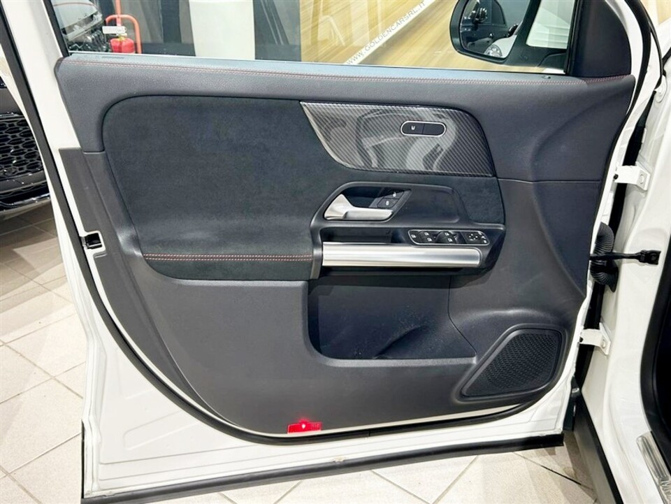 Mercedes-Benz GLA 200 d Premium auto Diesel