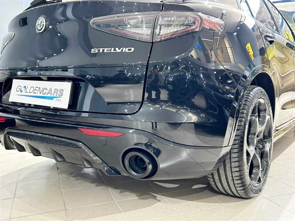 Alfa Romeo Stelvio 2.2 Turbodiesel 210 CV AT8 Q4 Competizione Diesel