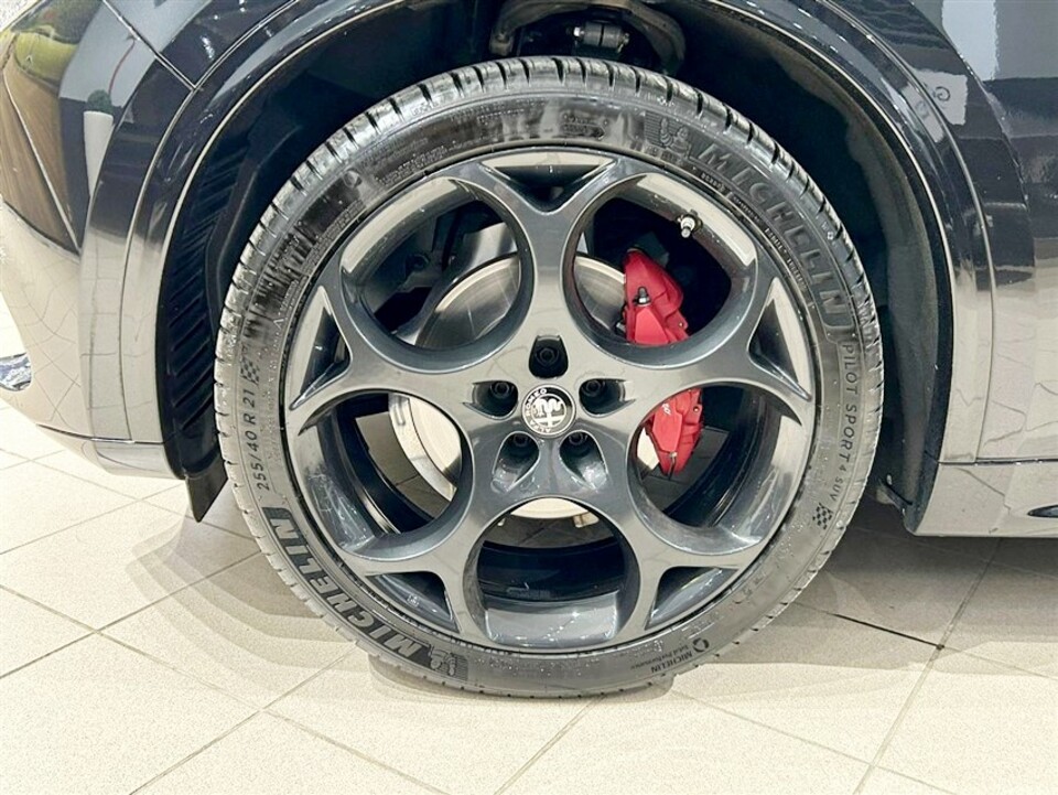 Alfa Romeo Stelvio 2.2 Turbodiesel 210 CV AT8 Q4 Competizione Diesel
