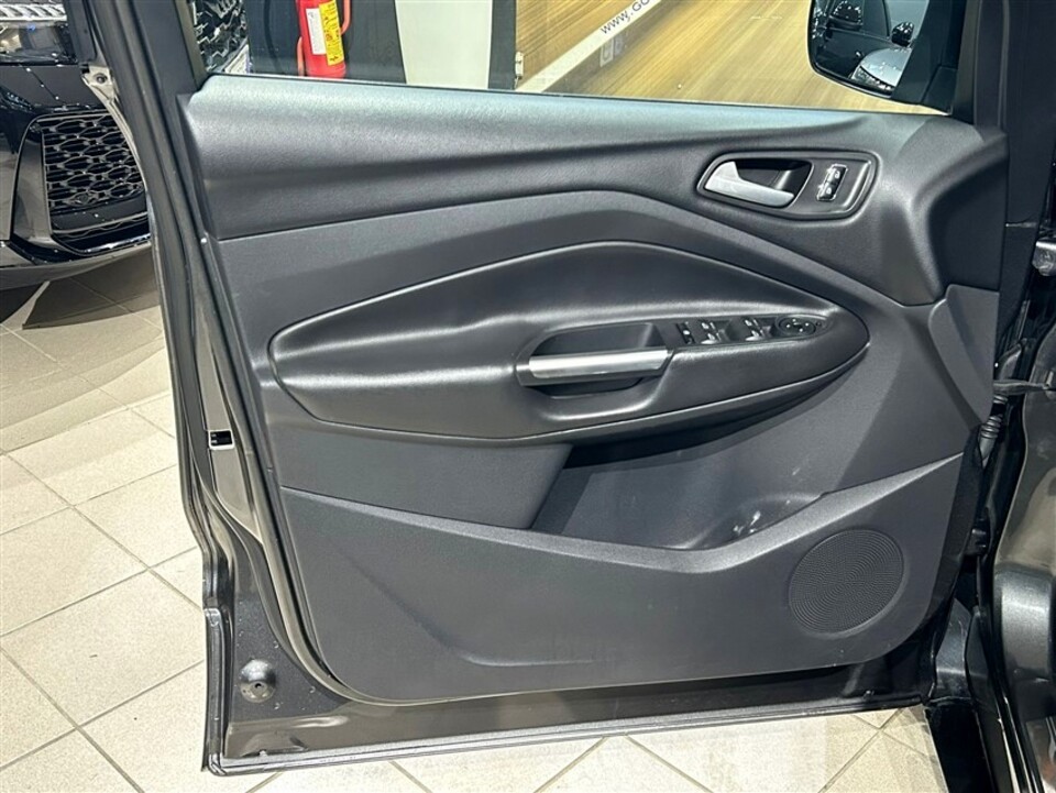 Ford Kuga 2.0 TDCI 180 CV S&S 4WD ST-Line Diesel