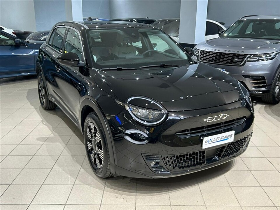 Fiat 600 1.2 hybrid 110cv auto Elettrica / Benzina