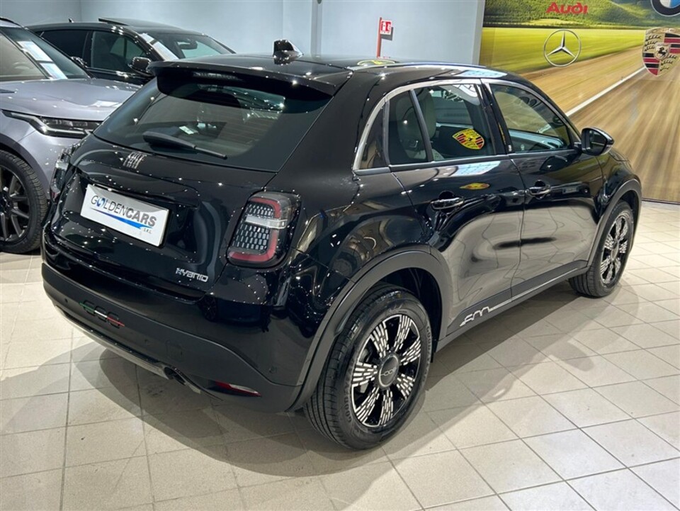 Fiat 600 1.2 hybrid 110cv auto Elettrica / Benzina