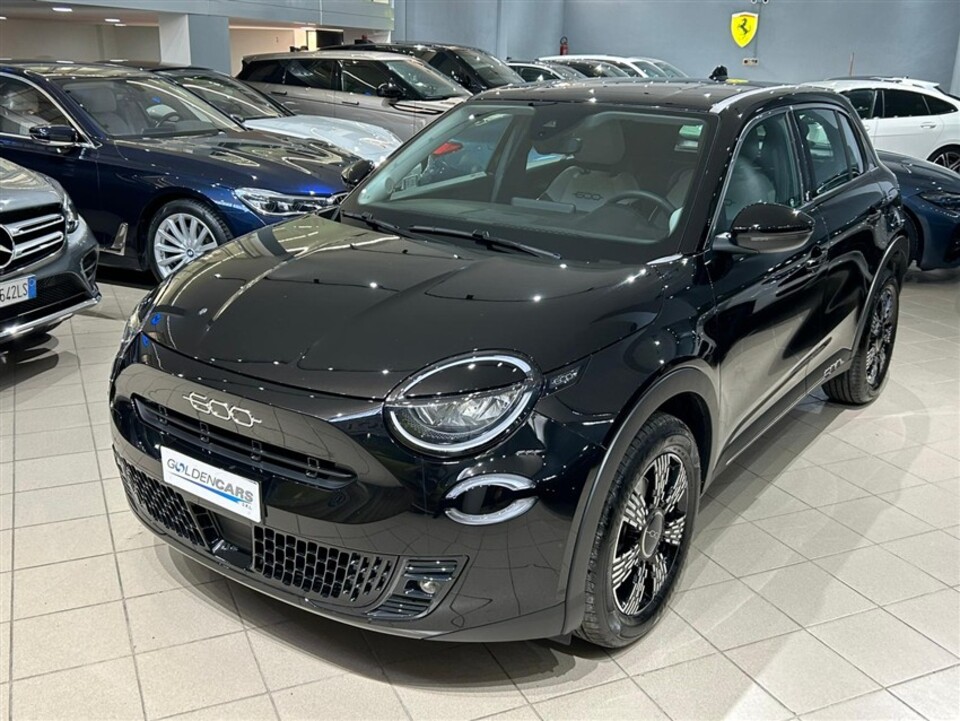 Fiat 600 1.2 hybrid 110cv auto Elettrica / Benzina