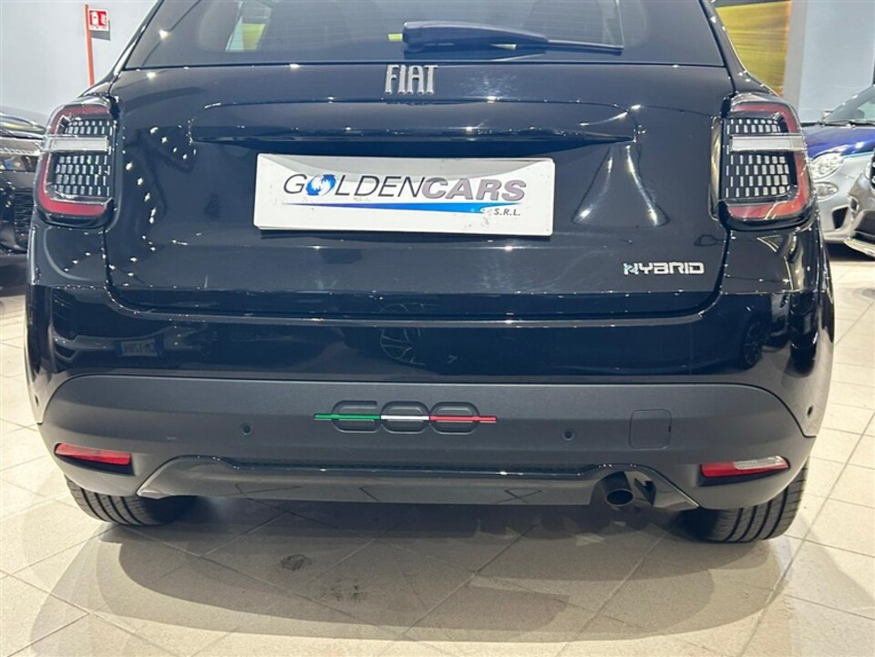 Fiat 600 1.2 hybrid 110cv auto Elettrica / Benzina