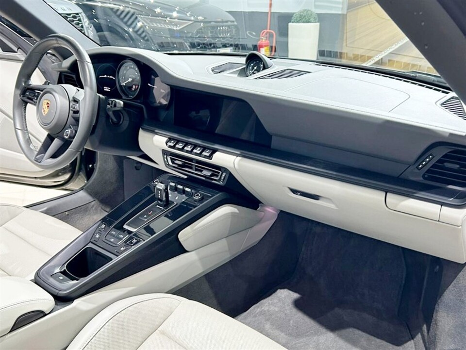 Porsche 911 992 Cabrio 3.0 Carrera GTS auto Benzina