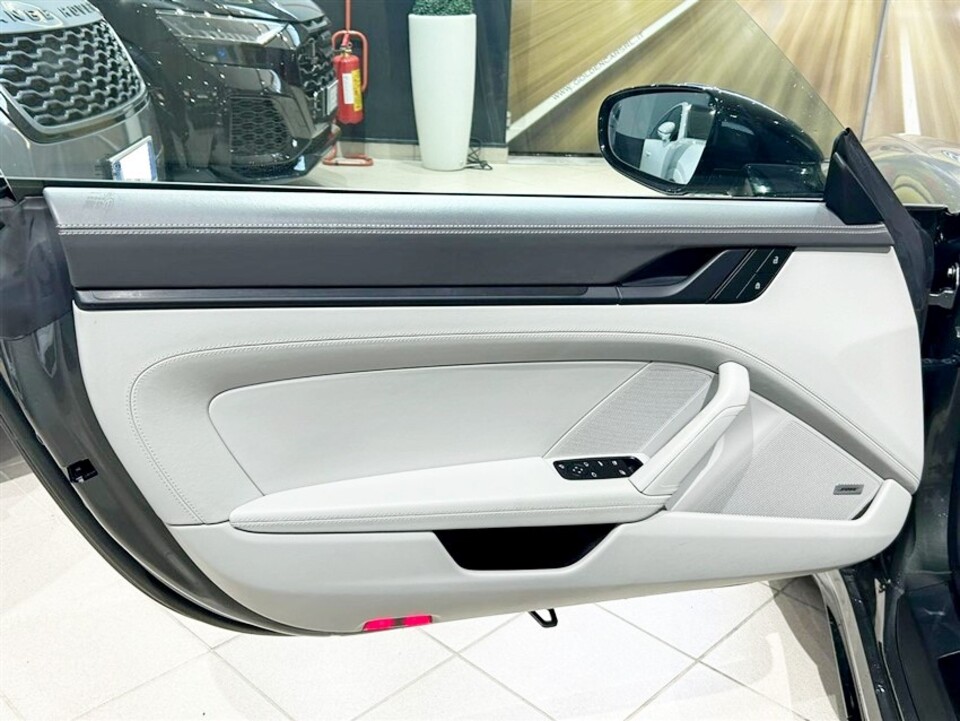 Porsche 911 992 Cabrio 3.0 Carrera GTS auto Benzina