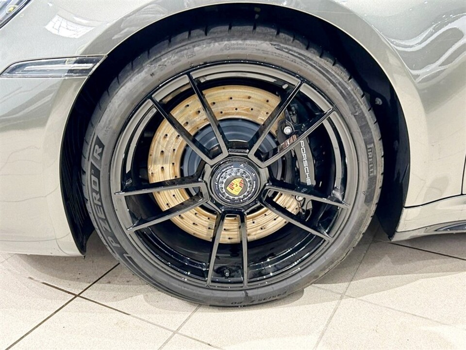 Porsche 911 992 Cabrio 3.0 Carrera GTS auto Benzina