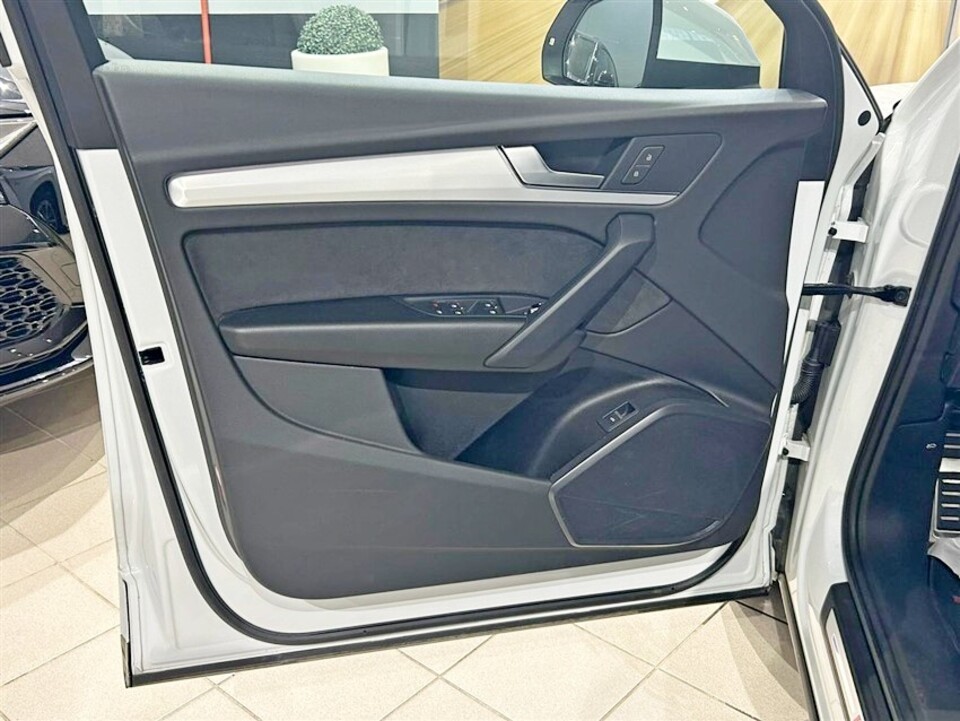 Audi Q5 SPB 2.0 MHEV S-Line Plus quattro Elettrica / Diesel