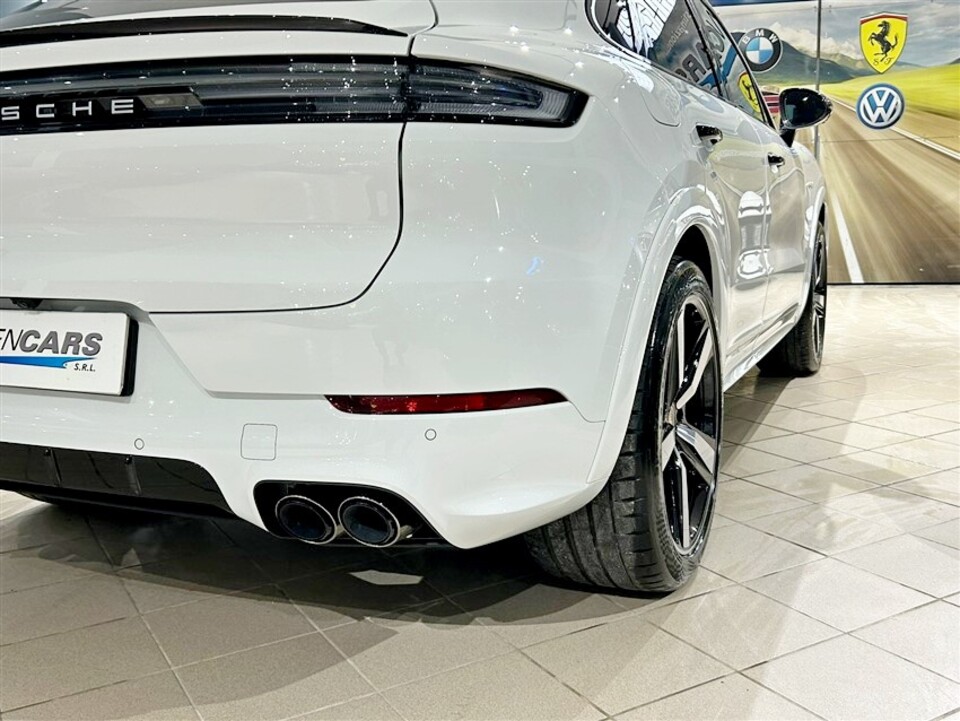 Porsche Cayenne Coupe 3.0 E-hybrid tiptronic Elettrica / Benzina
