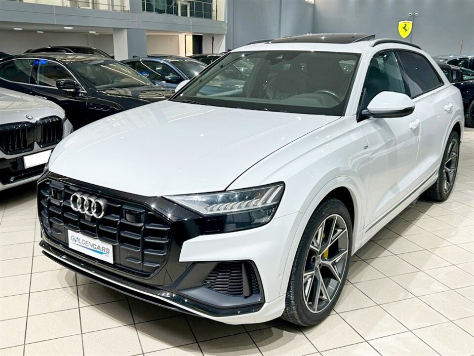 Audi Q8 50 3.0 tdi mhev Sport quattro tiptronic Elettrica / Diesel