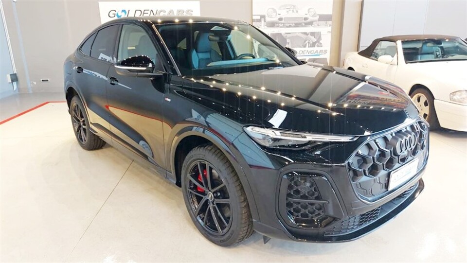 Audi Q5 SPB 40 2.0 tdi mhev 12V S line quattro s-tronic Elettrica / Diesel