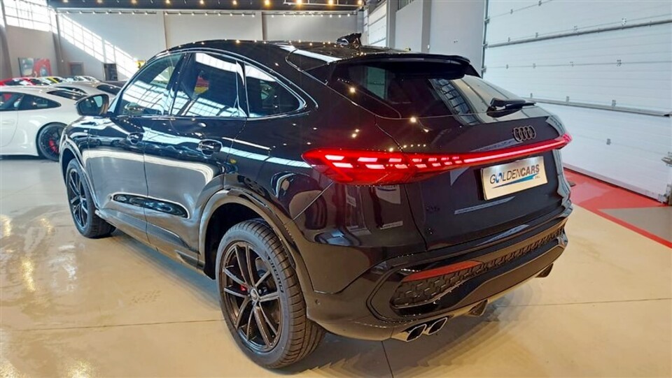 Audi Q5 SPB 40 2.0 tdi mhev 12V S line quattro s-tronic Elettrica / Diesel