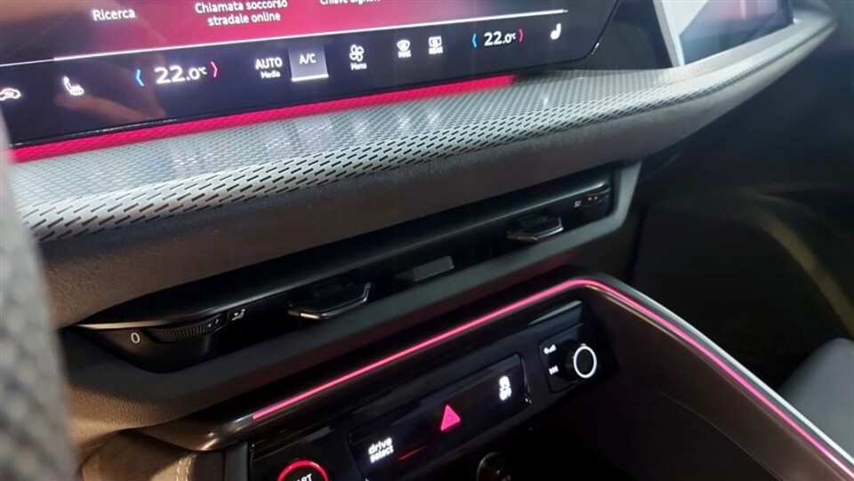 Audi Q5 SPB 40 2.0 tdi mhev 12V S line quattro s-tronic Elettrica / Diesel