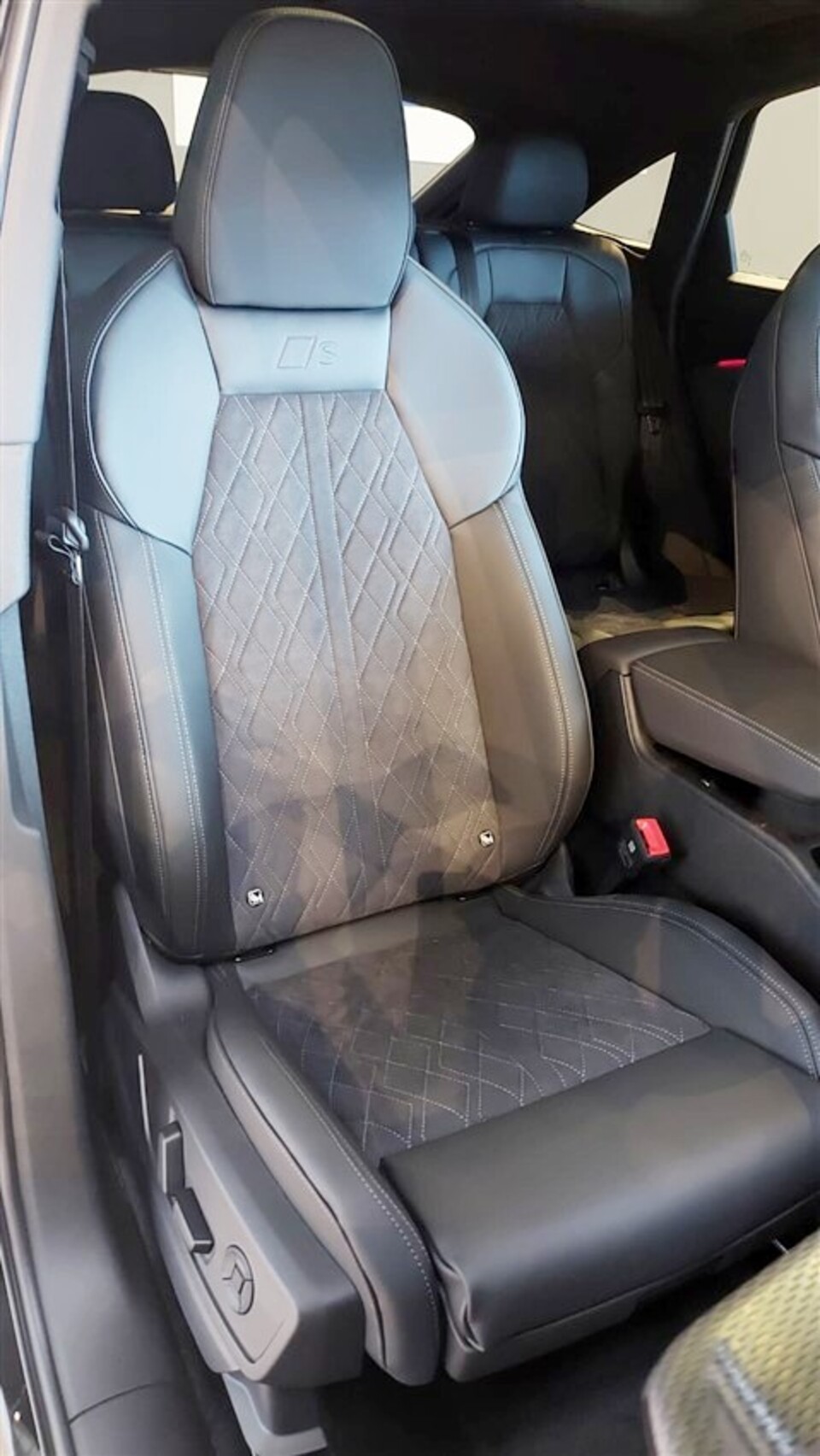 Audi Q5 SPB 40 2.0 tdi mhev 12V S line quattro s-tronic Elettrica / Diesel