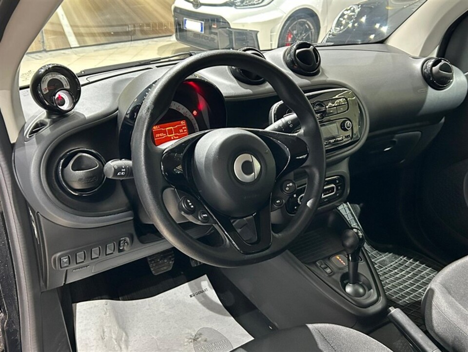 Smart Fortwo eq Pure 22kW Elettrica