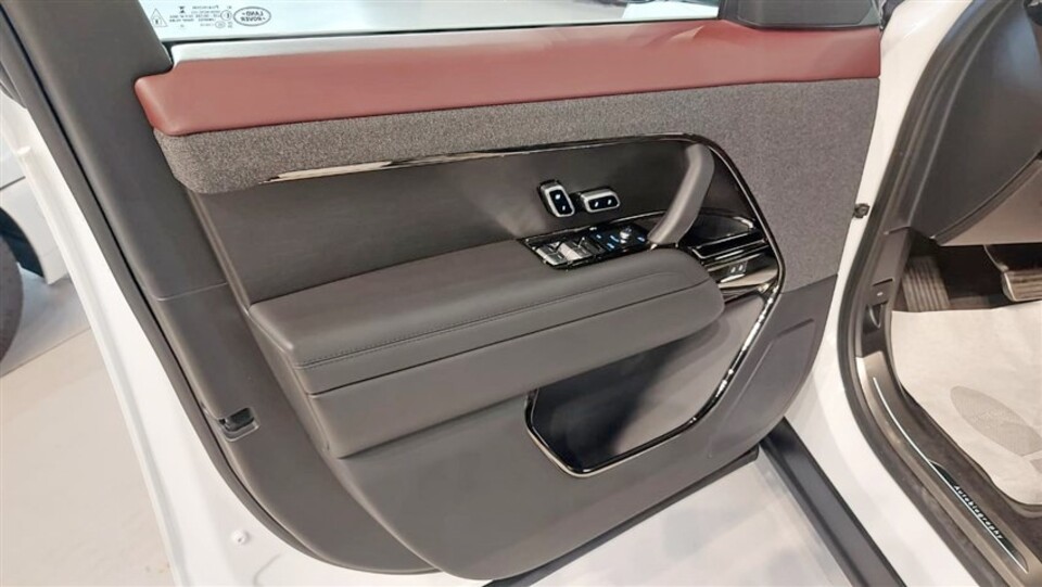 Land Rover Range Rover sport 3.0d i6 mhev Autobiography awd 350cv auto Elettrica / Diesel