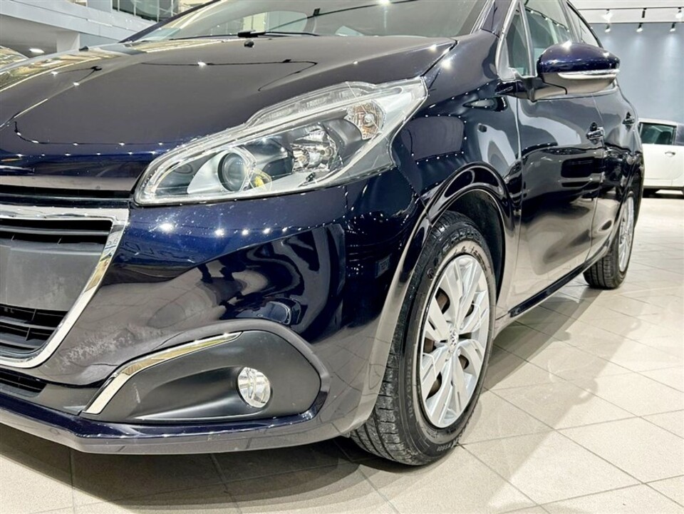 Peugeot 208 1.2 puretech Active Benzina