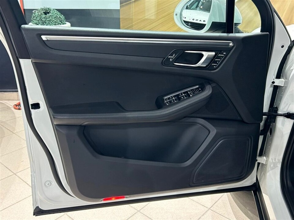 Porsche Macan 2.0 245cv pdk Benzina