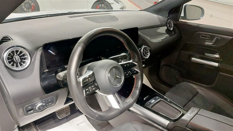 Mercedes-Benz GLA 220 D Automatic 4matic D Premium Plus 4matic MY 2024 Diesel