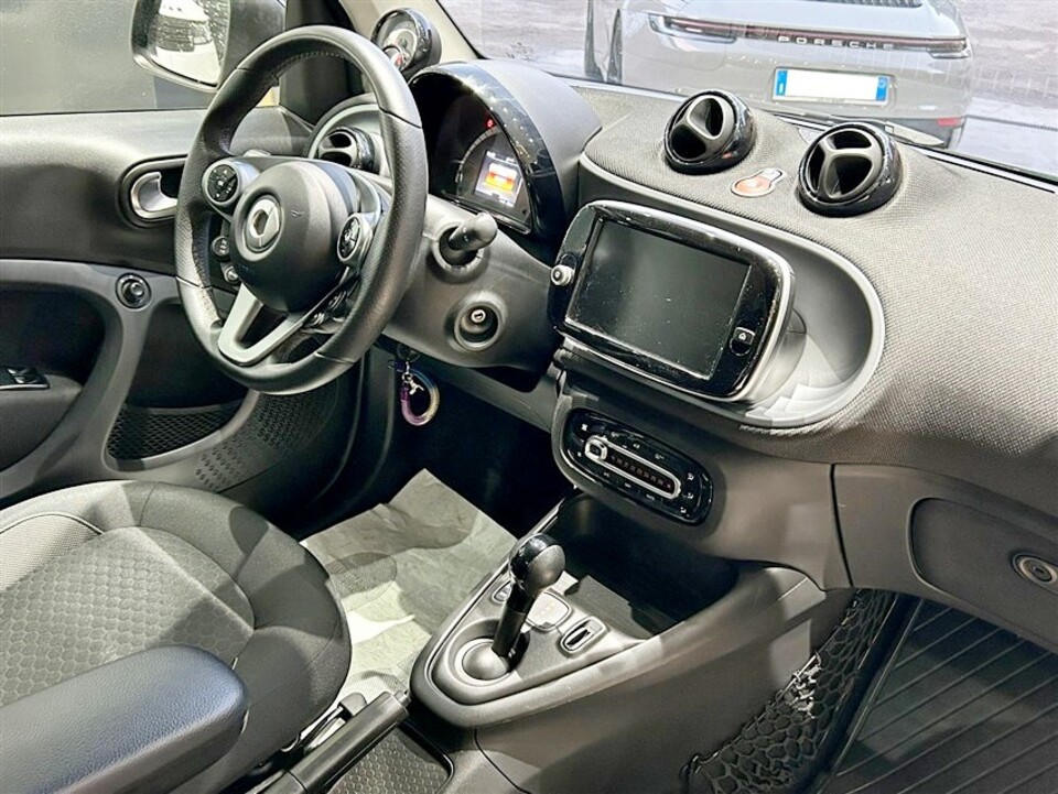 Smart Fortwo EQ pulse 22kw Elettrica