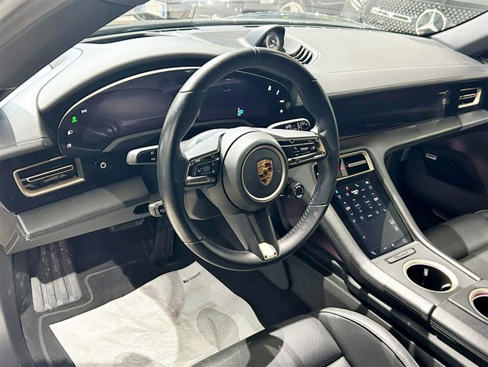 Porsche Taycan 4S Sport turismo Elettrica