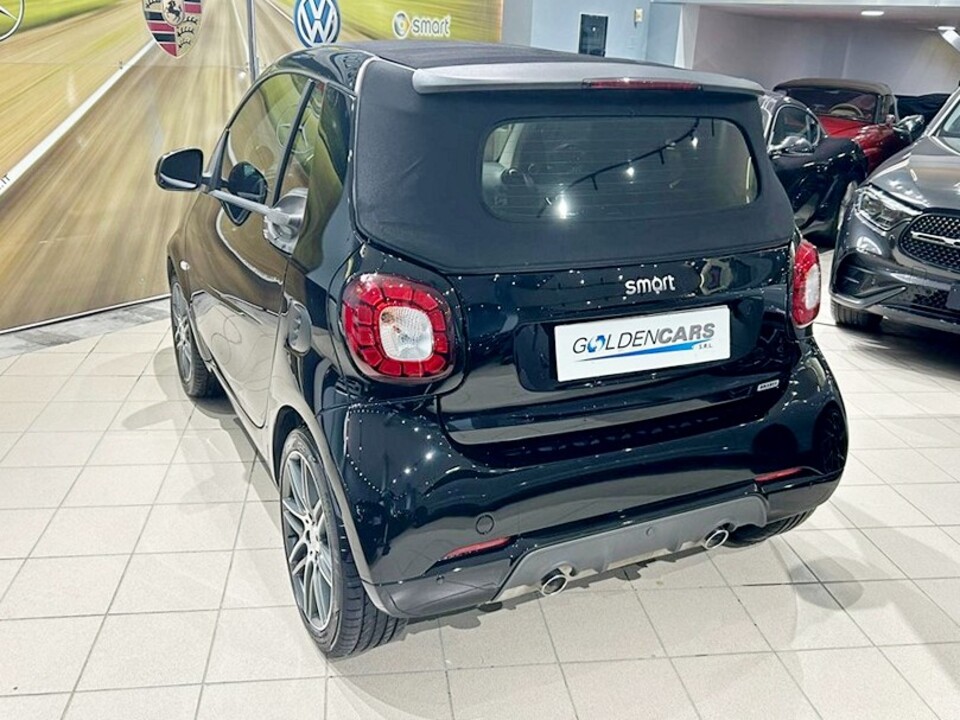 Smart Fortwo Cabrio 0.9 t Brabus 109cv twinamic Xclusive Benzina