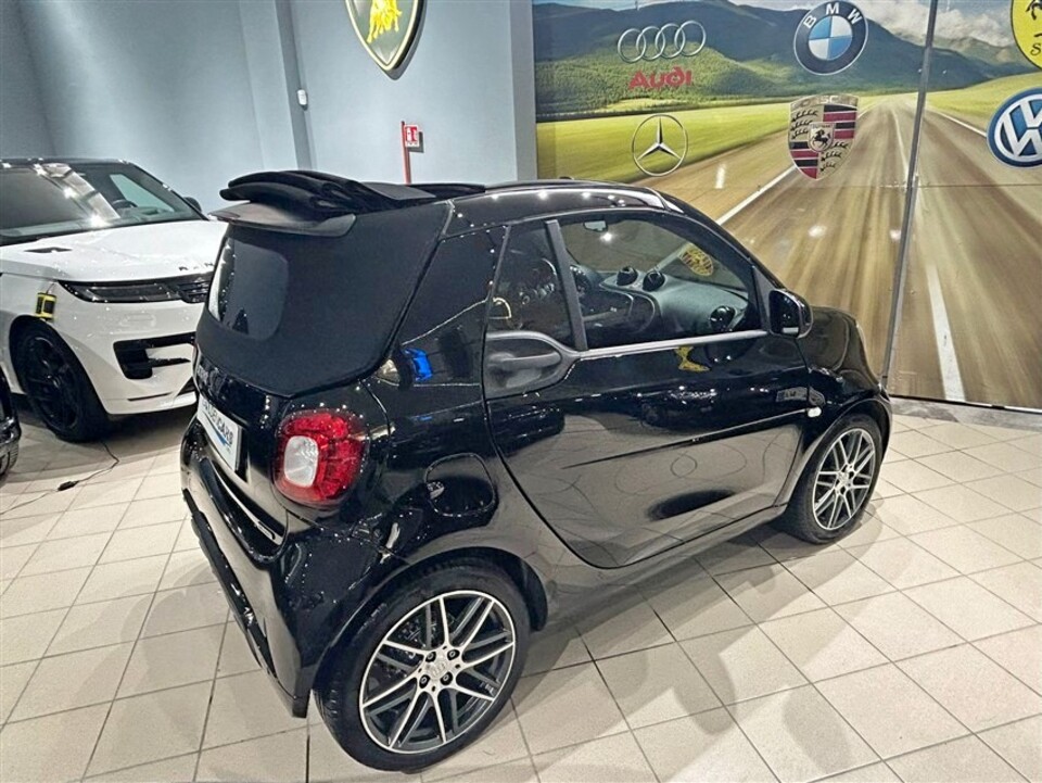 Smart Fortwo Cabrio 0.9 t Brabus 109cv twinamic Xclusive Benzina