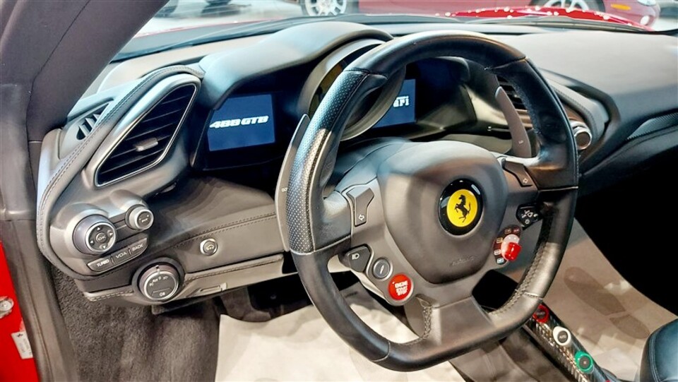 Ferrari 488 Coupe 3.9 GTB dct Benzina