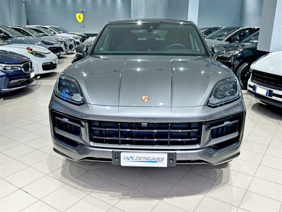 Porsche Cayenne Benzina