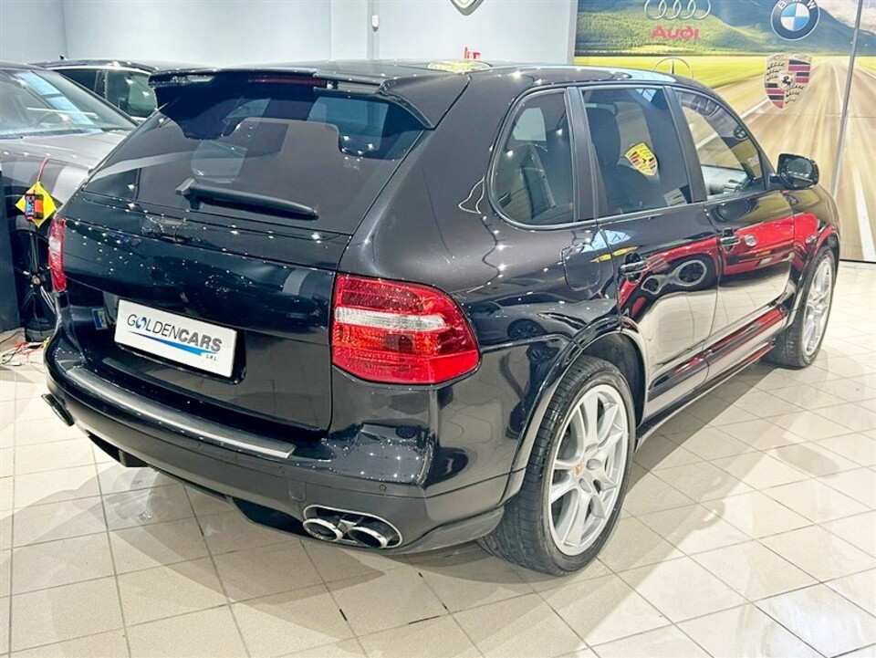 Porsche Cayenne 4.8 GTS da 405 Cv Benzina