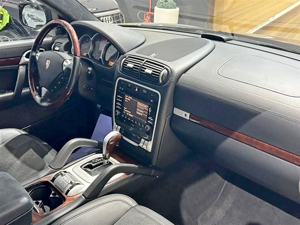 Porsche Cayenne 4.8 GTS da 405 Cv Benzina