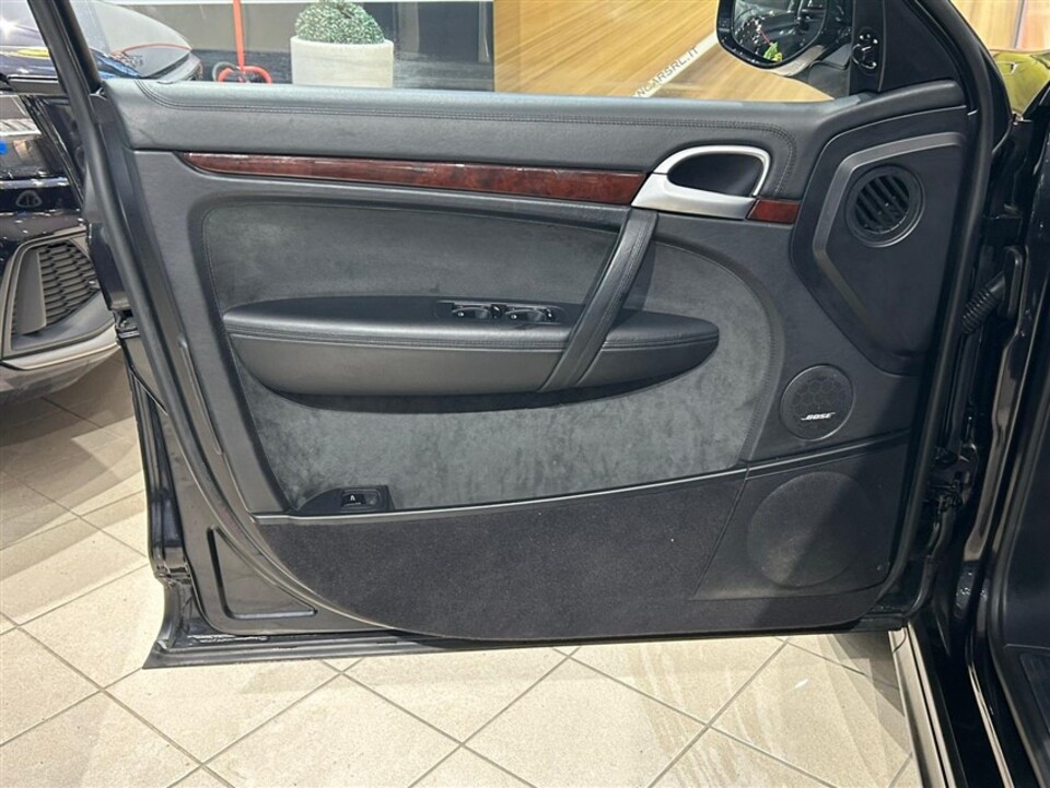 Porsche Cayenne 4.8 GTS da 405 Cv Benzina