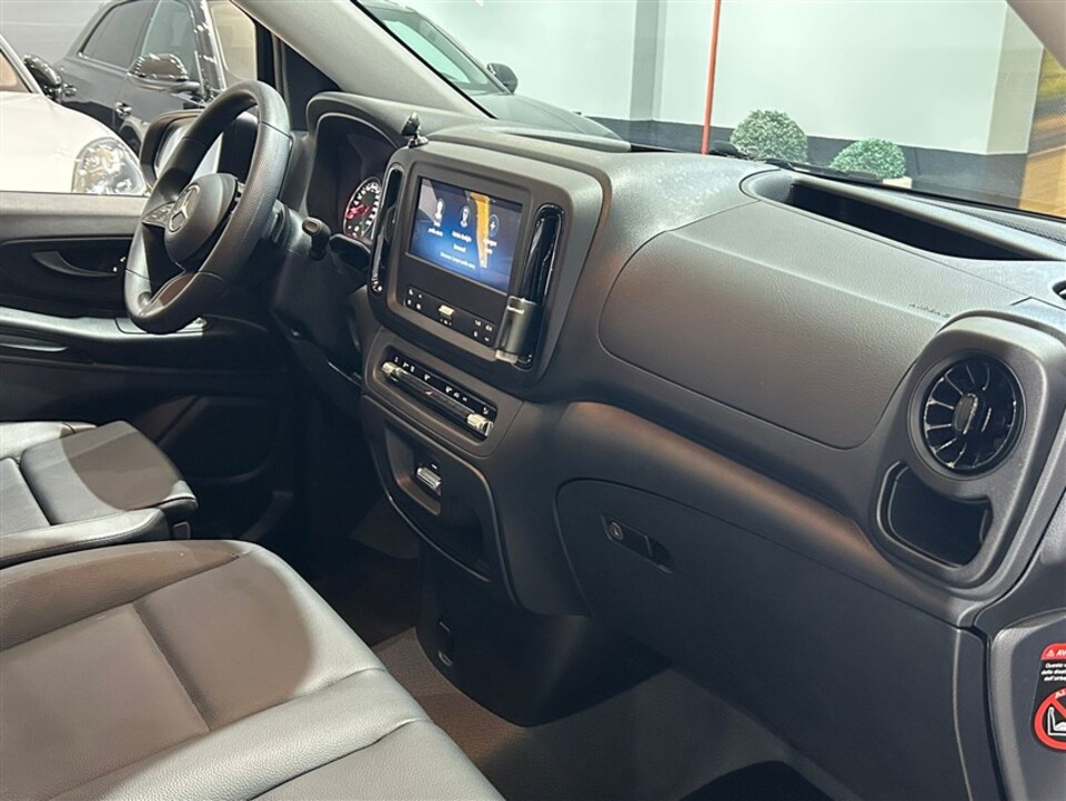 Mercedes-Benz Vito Vito Tourer Pro XL doppie porte Solo 16000 km Diesel
