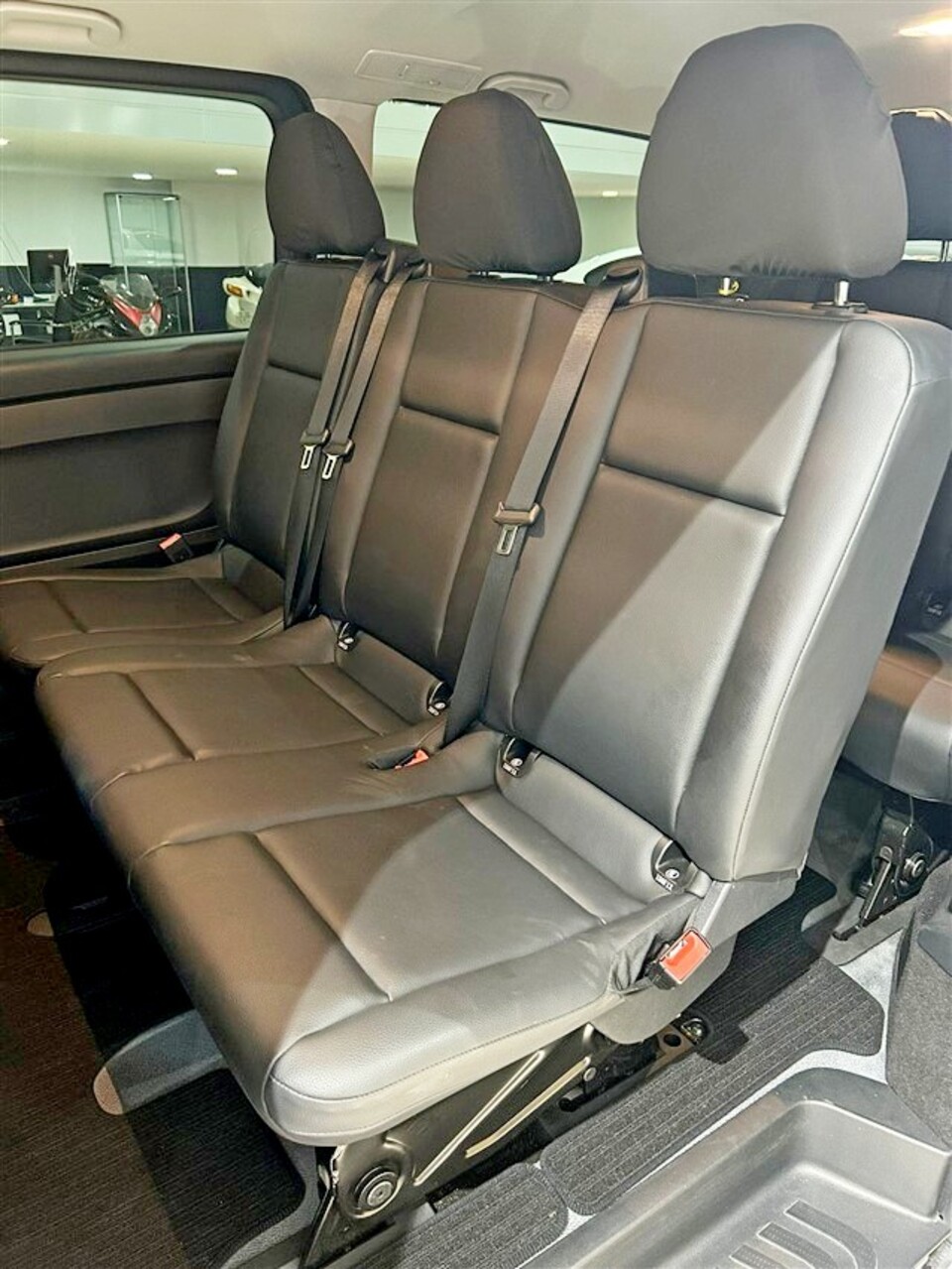 Mercedes-Benz Vito Vito Tourer Pro XL doppie porte Solo 16000 km Diesel