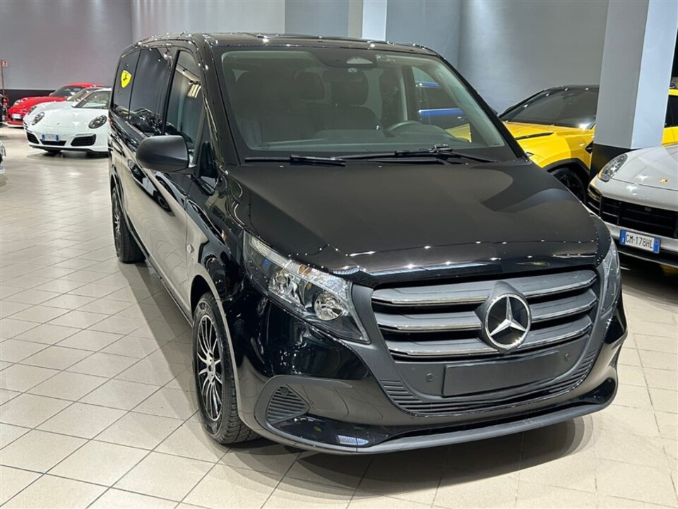 Mercedes-Benz Vito Vito Tourer Pro XL doppie porte Diesel