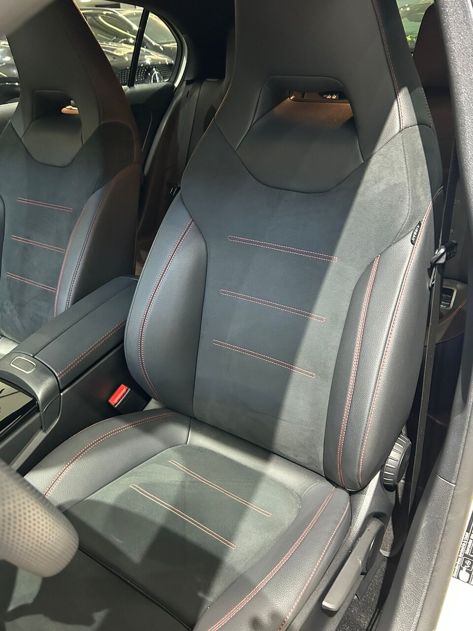 Mercedes-Benz A 180 A 180 d AMG Line Premium auto Diesel