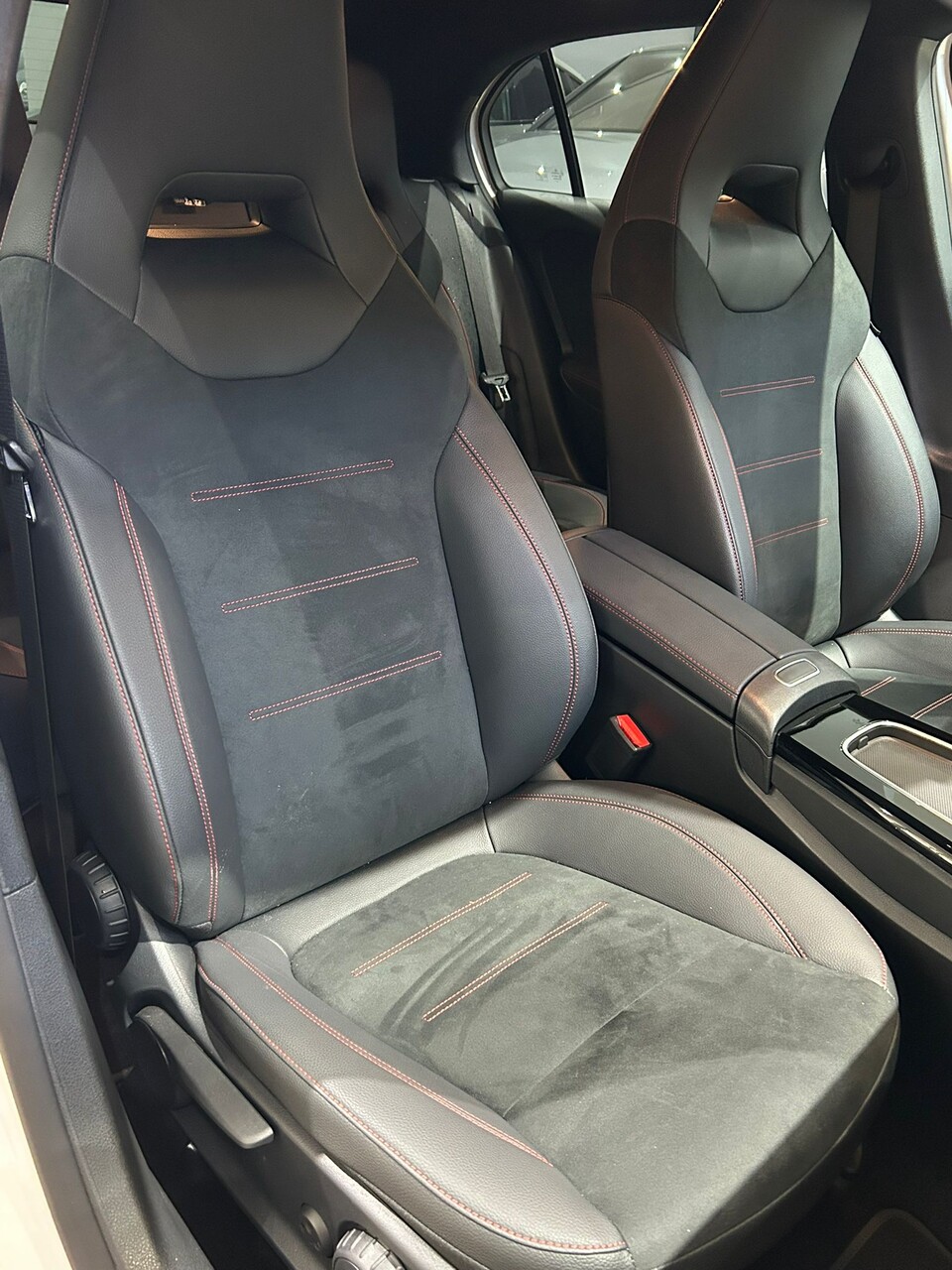 Mercedes-Benz A 180 A 180 d AMG Line Premium auto Diesel