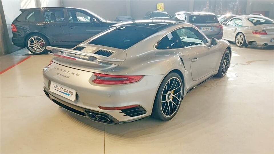 Porsche 911 Coupe 3.8 Turbo S 580cv auto Benzina