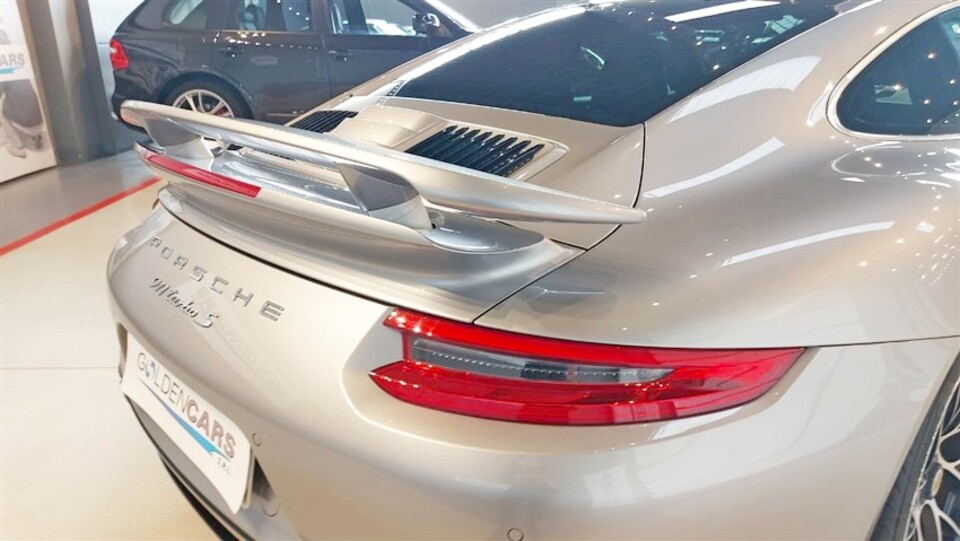 Porsche 911 Coupe 3.8 Turbo S 580cv auto Benzina